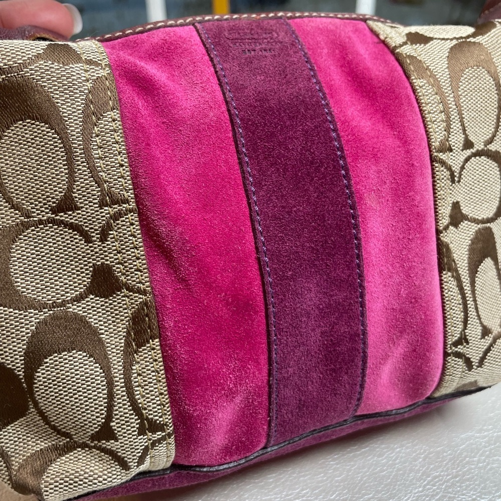 Coach Vintage Mini Hobo Bag in Signature Jacquard Canvas & Pink and Berry Suede - Picture 6 of 17